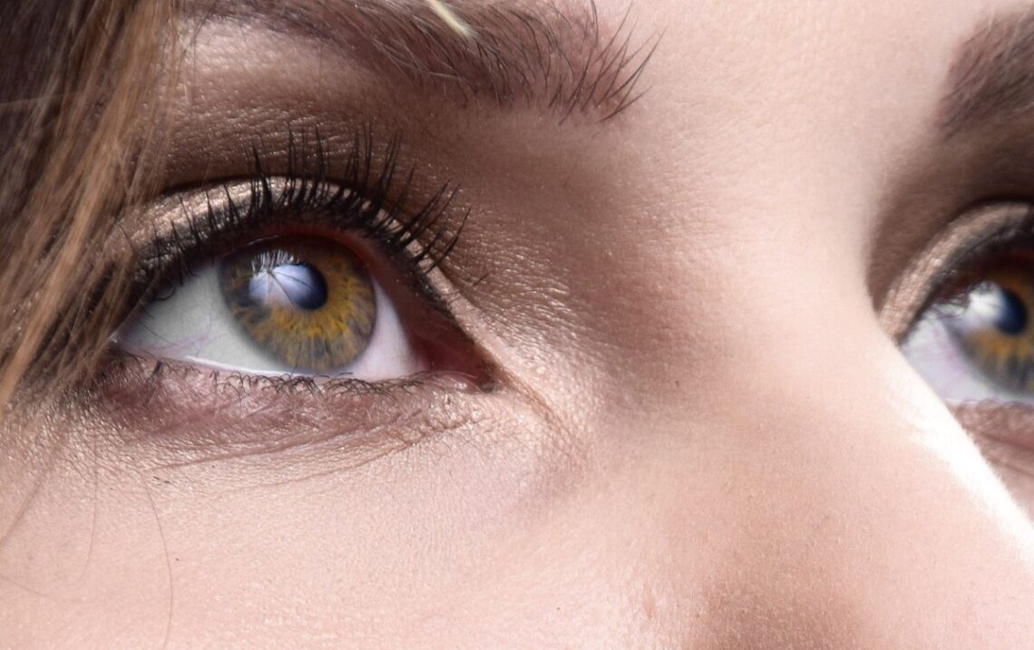 close up of woman eyes
